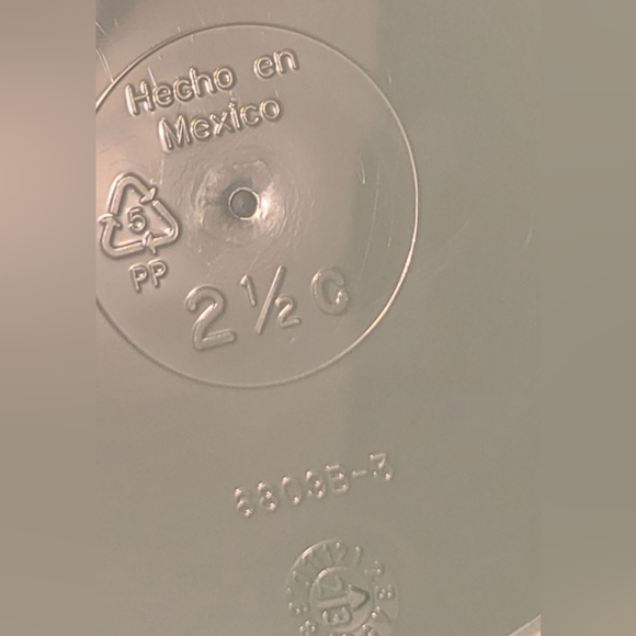 Tupperware- Set of Two 600ml Thatsa Bowls - Picture 6 of 6